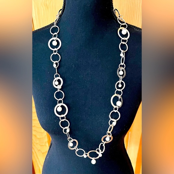 Artistic Silver Necklace Various Sizes of Silver Circles with Faux Pearl Dangles - Picture 1 of 9